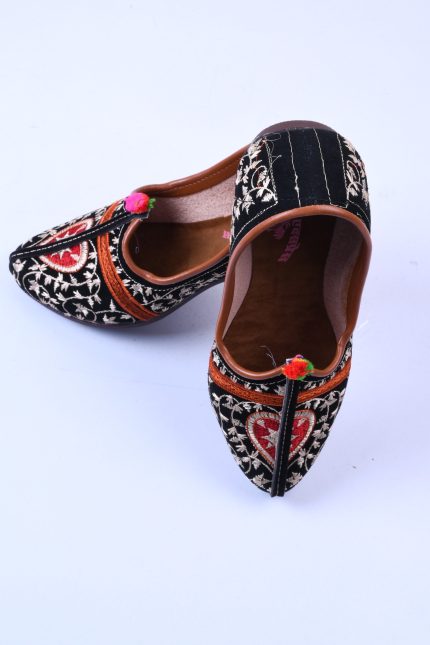 Mojari / Juti - Footwear